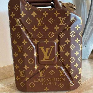 LV