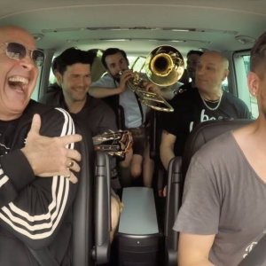 DeSchoWieda feat. Fred and Richard - I'm Too Sexy (Auf da Bierbank)