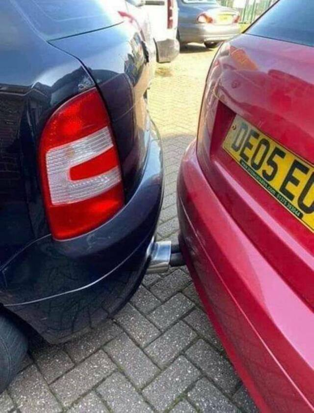 Gnihihi