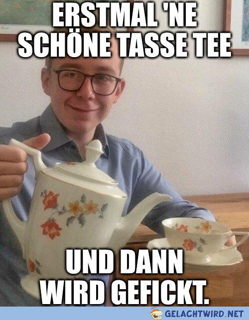 Omi lächelte