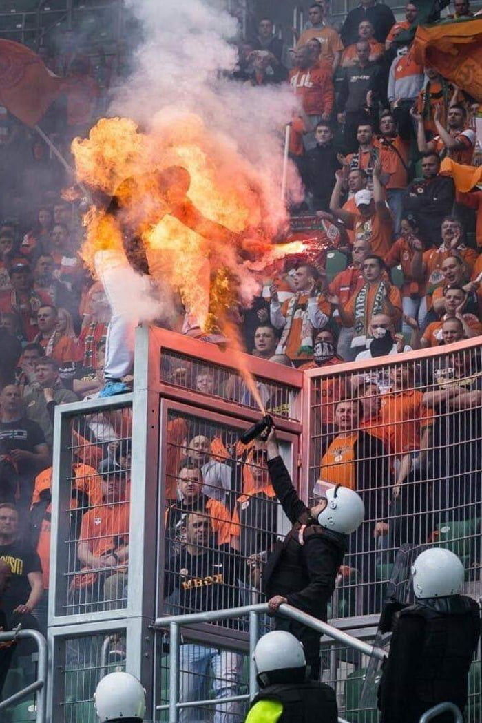 P.S.: Pfefferspray brennt